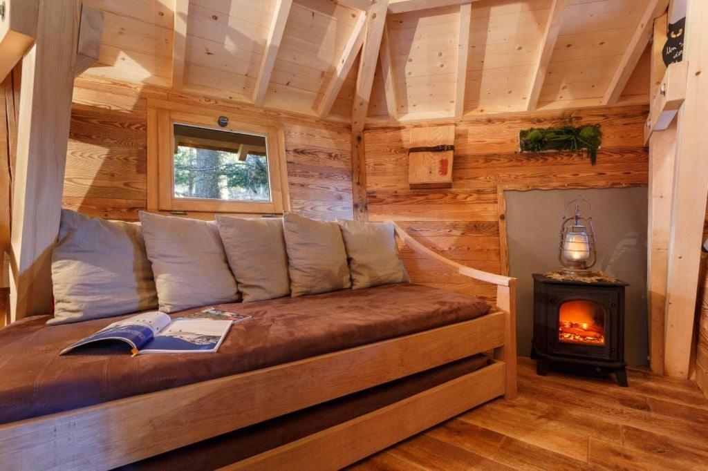 Cabanes Chartreuse Insolite - Cabane "La Bordee" サン・ピエール・ド・シャルトルーズ エクステリア 写真